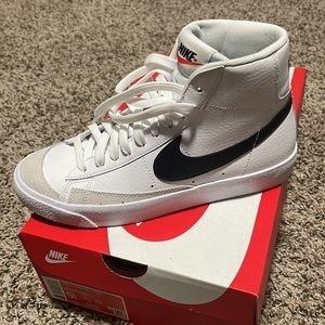 White Nike Blazer Mid ‘77